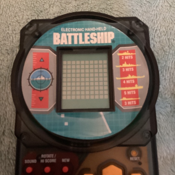 BATTLESHIP Vintage Handheld Electronic Game 1995 Milton-Bradley - Picture 3 of 5